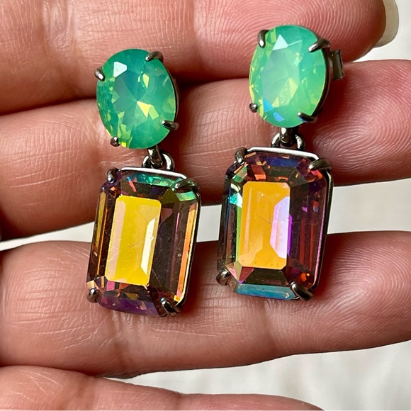 J. CREW | Iridescent Emerald Cut Crystal Brulee Oval Chrysolite Opal Crystal - Picture 8 of 15